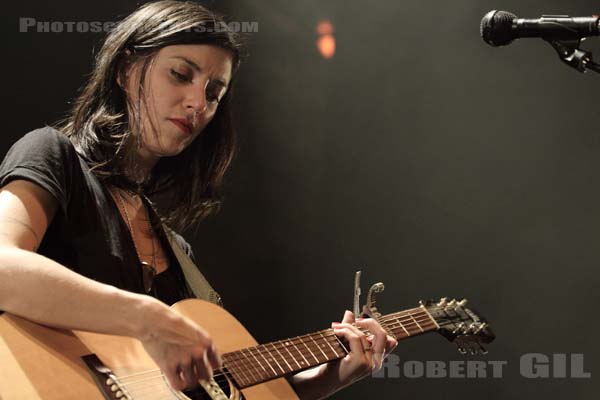 SHARON VAN ETTEN - 2012-10-01 - PARIS - Cafe de la Danse - 